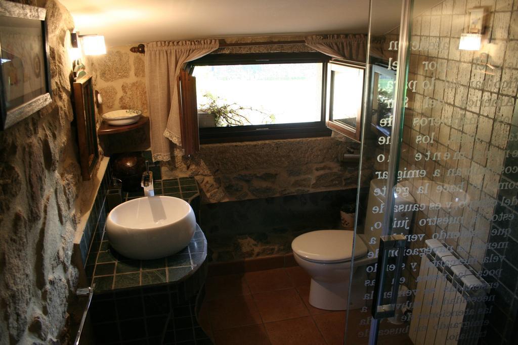 A Casa De Filomena Hotel Boiro Luaran gambar